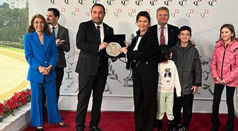 TSYD İzmir Koşusu'nda zafer Queen Sev'in