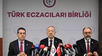 Türk Eczacıları Birliği Başkanı Demirci'den 'eczanelerde aşılama' önerisi Açıklaması