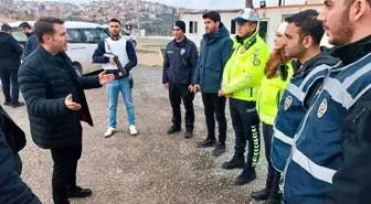 Bilecik İl Emniyet Müdürü Çağlar uygulama noktalarını inceledi