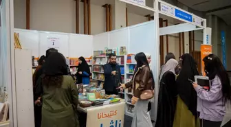 Irak'ın Duhok kentindeki 9. Duhok Kitap Fuarı kapılarını ziyaretçilere açtı