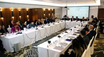 Kırgızistan hükümeti yetkilileri, ABD'li 32 şirketin temsilcisiyle görüştü