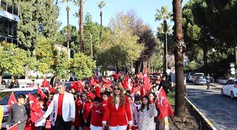 Köyceğiz'de Bayrak Yürüyüşü coşkuyla tamamlandı