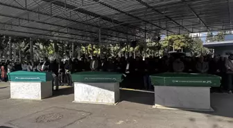 Mersin'de cipin çarpması sonucu ölen 3 yayanın cenazeleri toprağa verildi