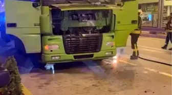 Seyir halindeki tır alev aldı