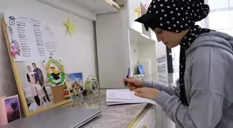 6 ŞUBAT DEPREMLERİNİN ÜÇÜNCÜ YILI - Depremde kaybettiği babasına verdiği sözü yerine getirerek istediği liseyi kazandı