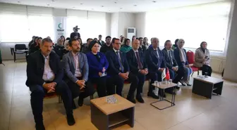Adana'da Yeşilayın öncülüğündeki 'Ekrana Bakma Akrana Bak' projesi tanıtıldı