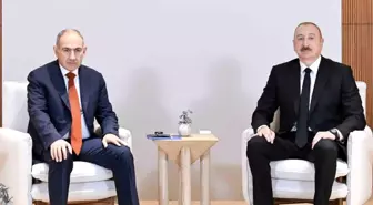 Aliyev ile Paşinyan, BAE'de ikili ilişkileri görüştü