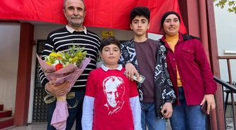 Antalya'da lösemiyi yenen çocuk için gökyüzüne balonlar bırakıldı