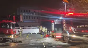 Avcılar'da tekstil deposunda yangın