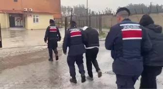 Çanakkale'de göçmen kaçakçılığı iddiasıyla yakalanan 3 zanlı tutuklandı