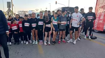 Denizli'de Atatürk Yol Koşusu Düzenlendi