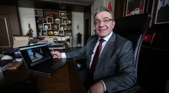 Dokuz Eylül Üniversitesi Rektörü Yılmaz, AA'nın 'Yılın Kareleri' oylamasına katıldı