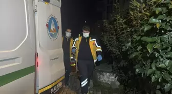 Emekli öğretmen evinde ölü bulundu