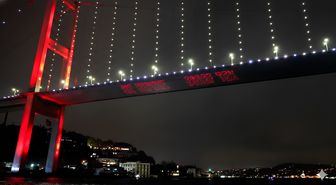 Eşref Rüya Dizisi, Boğaz'a Lazer Şovuyla Damgasını Vurdu