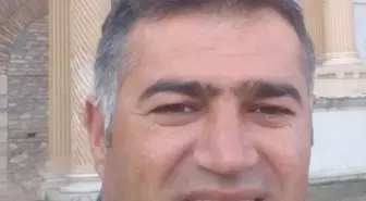 Salihli'de Otomobil ile Kamyon Çarpıştı: 1 Ölü, 1 Yaralı