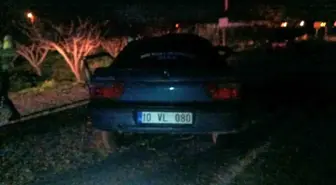 Manisa'da kamyon ile otomobil çarpıştı: 1 ölü, 1 yaralı