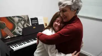 Osmaniye'deki otobüs kazasında ağır yaralanan Ayşegül Bayrak 60 günlük yaşam savaşını kaybetti