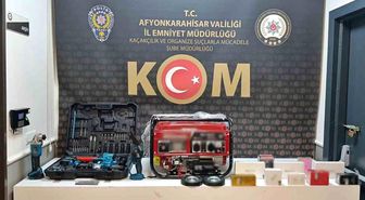 Polis kaçak parfüm ve elektronik malzeme ele geçirdi