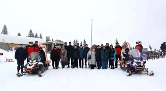 Şehit aileleri ve çocukları karın tadını jandarma ekipleriyle çıkardı
