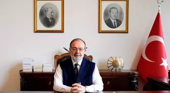 Türkiye Uluslararası İslam, Bilim ve Teknoloji Üniversitesi Rektörü Görmez, AA'nın 'Yılın Kareleri' oylamasına katıldı Açıklaması