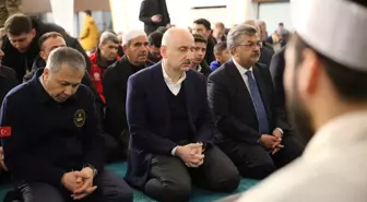 Adıyaman'da 6 Şubat depremlerinde hayatını kaybedenler için mevlit okutuldu