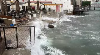 Bodrum'da feribot seferlerine fırtına engeli