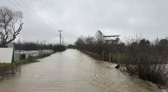 Çanakkale'de sağanak hayatı olumsuz etkiledi