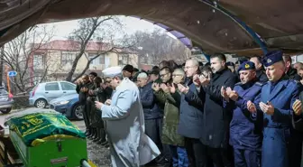 Çanakkale'de vefat eden şehit annesinin cenazesi defnedildi