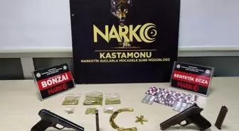 Evlerinde uyuşturucuyla yakalanan 3 sanık, 22'şer yıl hapis cezasına çarptırıldı