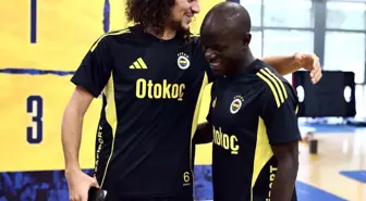 Fenerbahçe'nin yeni transferi N'Golo Kante, tesisleri gezdi ve ilk antrenmanını yaptı