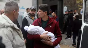 İsrail'in Gazze'deki hava saldırılarında en az 32 Filistinli öldü