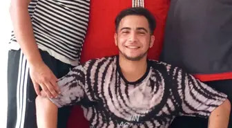 Kocaeli'de tribünden düşen genç taraftar hayatını kaybetti