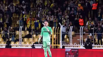 Mert Günok, 3905 gün sonra Kadıköy'de kaleyi korudu