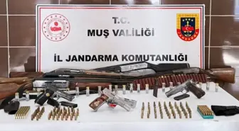 Muş'ta silah ve mühimmat ele geçirildi