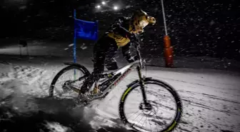 Palandöken'den Alplere: Türk sporcular Snowbike Dünya Şampiyonası'nda