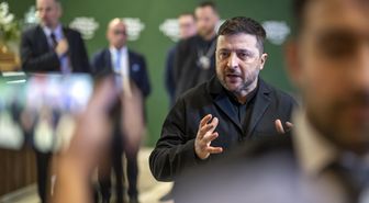 Zelenskiy'den Avrupa'ya eleştiri: 'Grönland modundan çıkın, kendinizi savunun'
