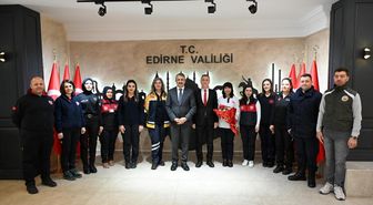 112 Acil Çağrı Merkezi personelinden Vali Sezer'e ziyaret