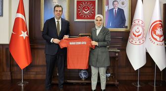 Aile ve Sosyal Hizmetler Bakanı Göktaş, Türkiye Espor Federasyonu Başkanı Özdemir'le görüştü Açıklaması