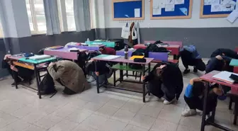 Antalya'da gerçeğini aratmayan deprem ve yangın tatbikatı