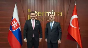 Bakan Kacır, Slovakya Yatırımlar, Bölgesel Kalkınma ve Bilişim Bakanı Migal ile görüştü