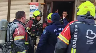 Balıkesir'deki yangında 4 kişi dumandan etkilendi