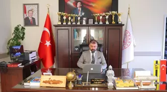 Bayburt Sağlık Müdürü Sivlim, AA'nın 'Yılın Kareleri' oylamasına katıldı