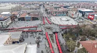 Erzincan'da Bayrak Yürüyüşü Coşkusu