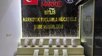 Bitlis'te iki araçta 17 kilo 500 gram skunk ele geçirildi; 2 tutuklama