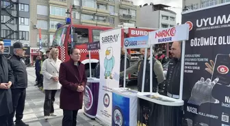 Burdur'da 112 Günü dolayısıyla bilgilendirme standı açıldı