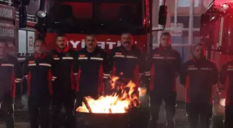 Burdur'daki itfaiye ekibi 6 Şubat depremlerinde hayatını kaybedenleri andı