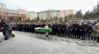 Büyükşehir Belediye Başkanı Büyükkılıç'ın kayınvalidesi son yolculuğuna uğurlandı