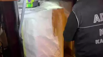 Çuvaldan 14 bin paket kaçak sigara çıktı