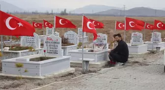 Elbistan'da 6 Şubat depremlerinde yaşamını yitirenler anıldı