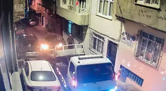 Esenler'de otomobil yüklü çekici 13 araca çarptı, 1 kişinin yaralandığı kaza kamerada
